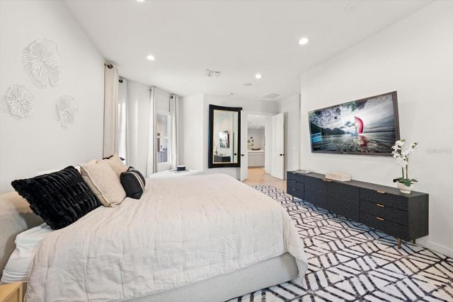 3901 W GRANADA STREET, Tampa, FL 33629