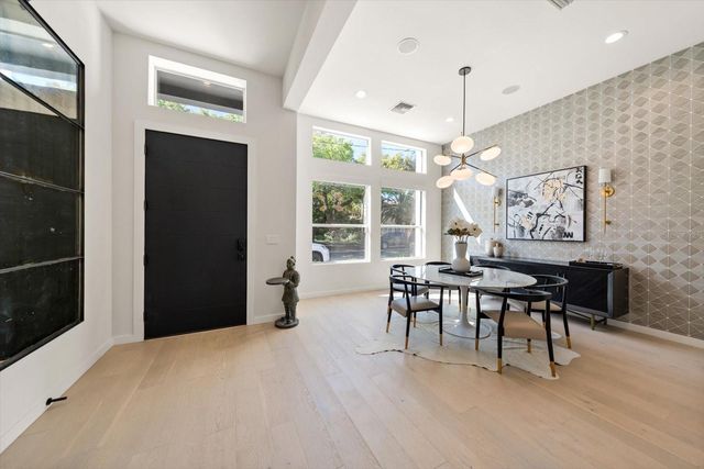 3901 W GRANADA STREET, Tampa, FL 33629