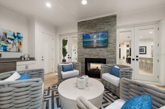 3901 W GRANADA STREET, Tampa, FL 33629