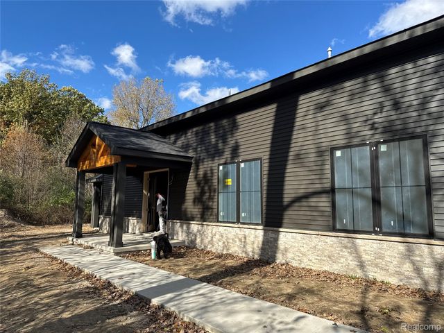 2568 Devondale Road, Rochester Hills, MI 48309