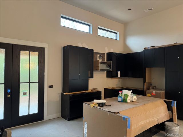 2568 Devondale Road, Rochester Hills, MI 48309