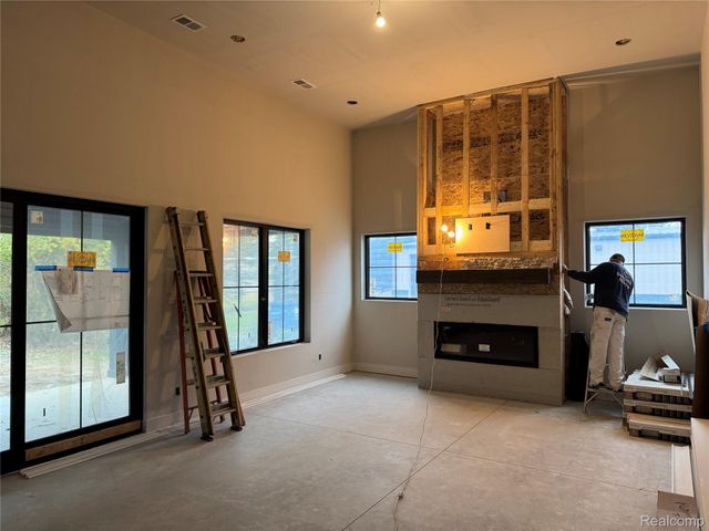 2568 Devondale Road, Rochester Hills, MI 48309