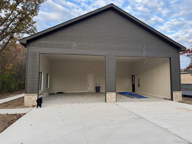 2568 Devondale Road, Rochester Hills, MI 48309