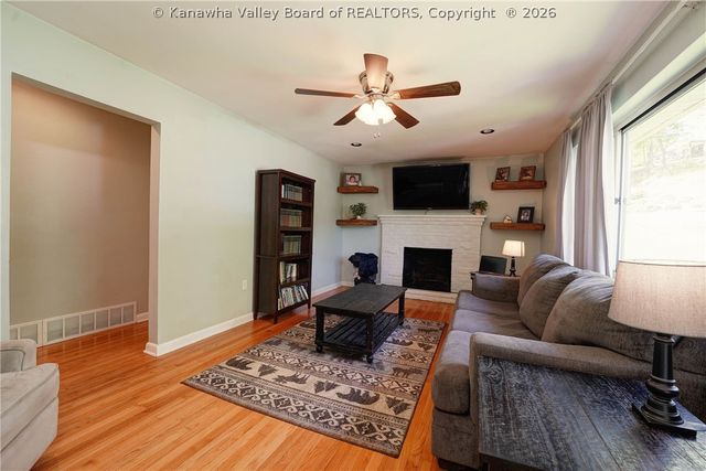 541 Grandview Drive, St Albans, WV 25177