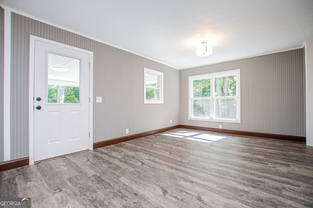 41 Reynolds Street, Bremen, GA 30110