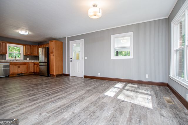 41 Reynolds Street, Bremen, GA 30110