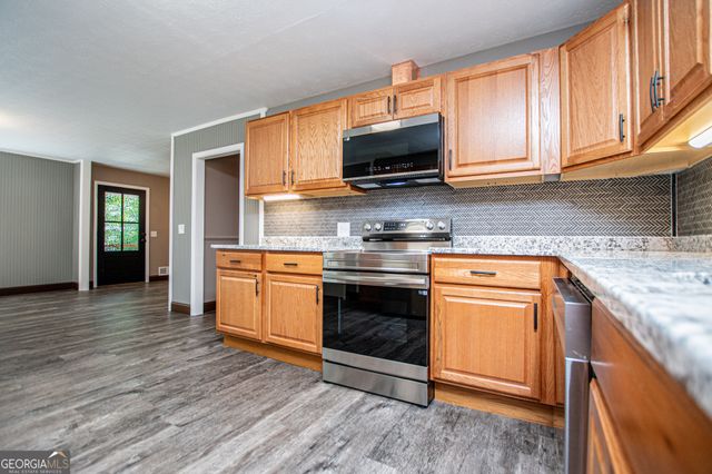 41 Reynolds Street, Bremen, GA 30110