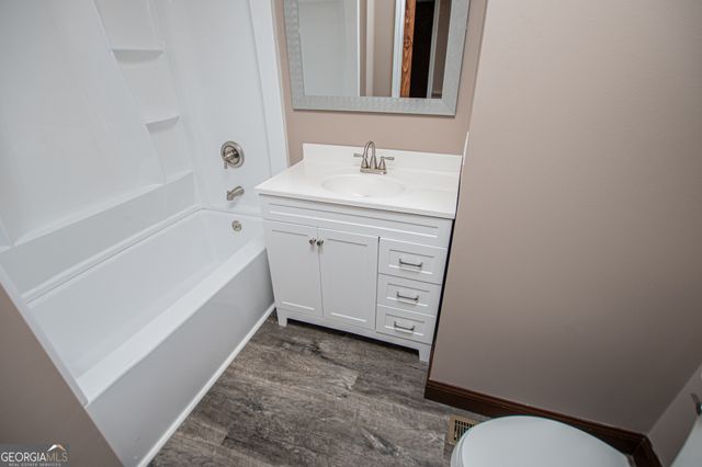 41 Reynolds Street, Bremen, GA 30110