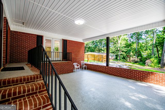 41 Reynolds Street, Bremen, GA 30110