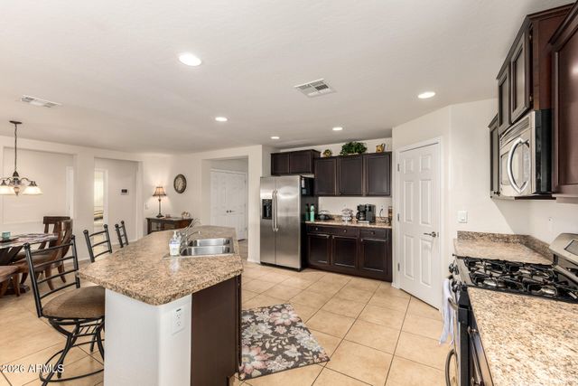 2315 N DAISY Drive, Florence, AZ 85132