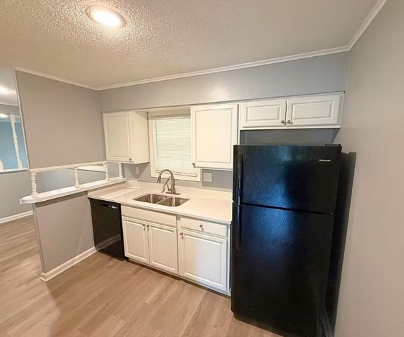 7770 DEERFIELD CV, Southaven, MS 38671