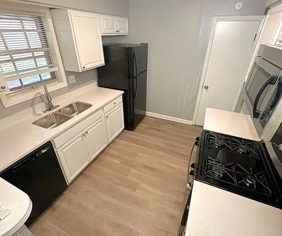 7770 DEERFIELD CV, Southaven, MS 38671