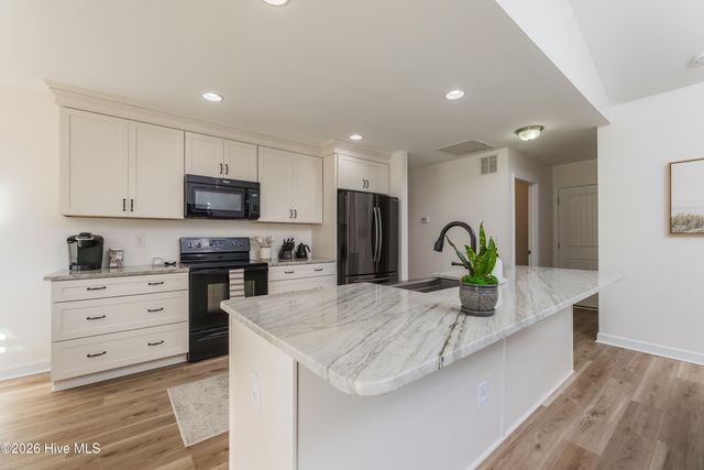 452 Hardison Road, Holly Ridge, NC 28445