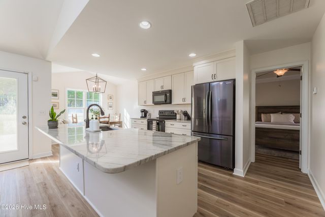 452 Hardison Road, Holly Ridge, NC 28445
