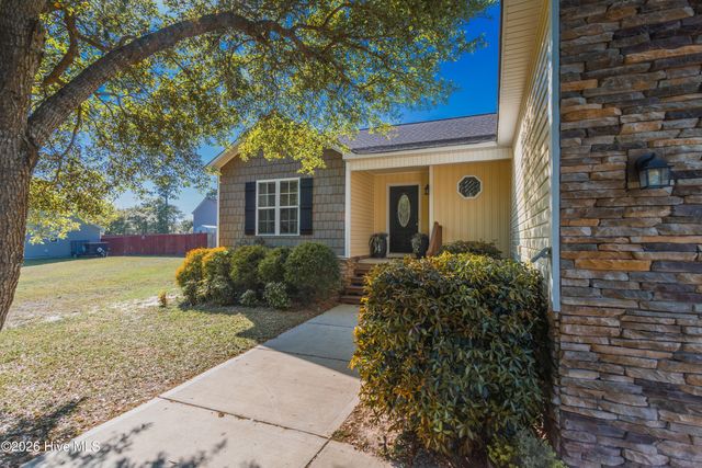 452 Hardison Road, Holly Ridge, NC 28445