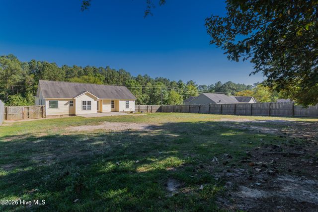 452 Hardison Road, Holly Ridge, NC 28445