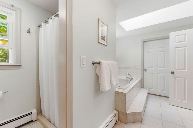 18 Fredric Ln, Mansfield, MA 02048