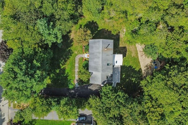 18 Fredric Ln, Mansfield, MA 02048