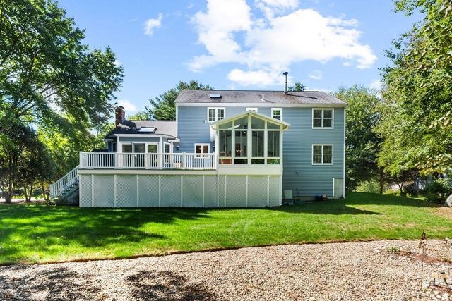 18 Fredric Ln, Mansfield, MA 02048