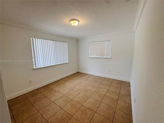 9620 Kendale Blvd, Miami, FL 33176