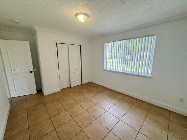 9620 Kendale Blvd, Miami, FL 33176