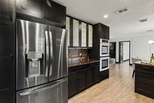 107 Shady Oak DR, Georgetown, TX 78628