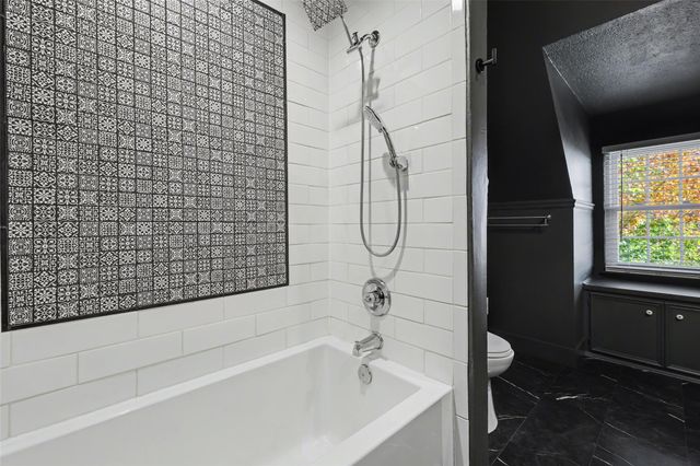 107 Shady Oak DR, Georgetown, TX 78628