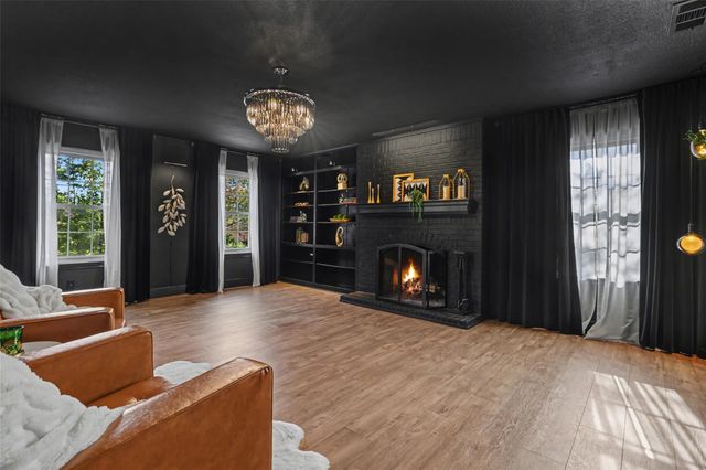 107 Shady Oak DR, Georgetown, TX 78628