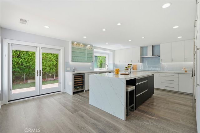 19545 Woodlands Dr, Huntington Beach, CA 92648