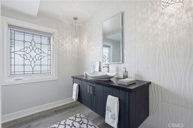 19545 Woodlands Dr, Huntington Beach, CA 92648