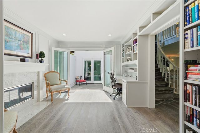 19545 Woodlands Dr, Huntington Beach, CA 92648