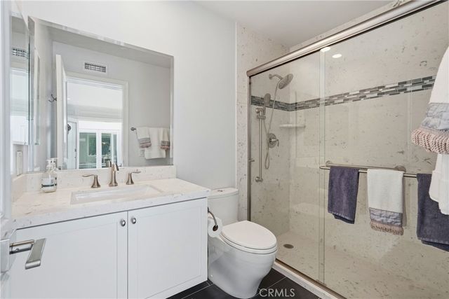 19545 Woodlands Dr, Huntington Beach, CA 92648