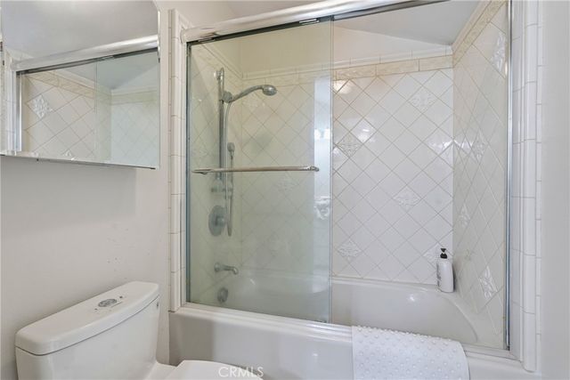 19545 Woodlands Dr, Huntington Beach, CA 92648