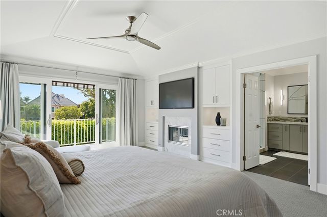 19545 Woodlands Dr, Huntington Beach, CA 92648