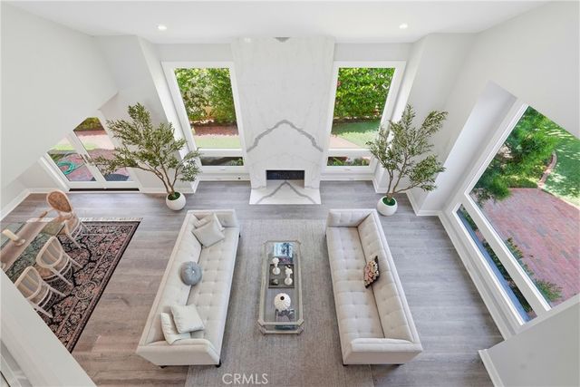 19545 Woodlands Dr, Huntington Beach, CA 92648