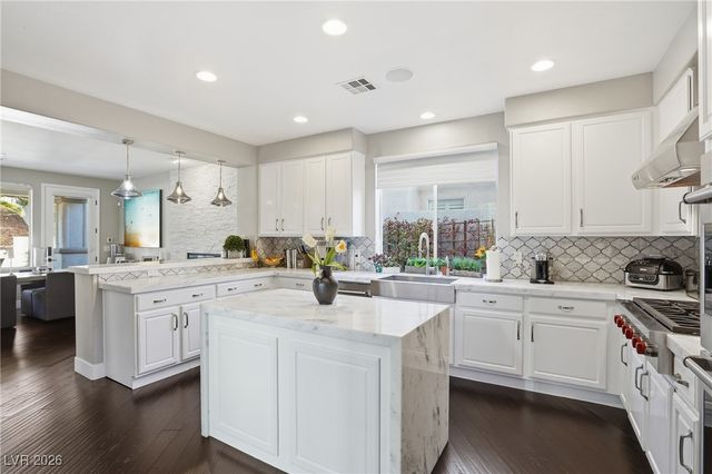 11406 Sandstone Ridge Drive, Las Vegas, NV 89135