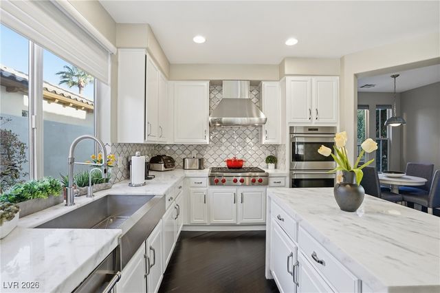 11406 Sandstone Ridge Drive, Las Vegas, NV 89135