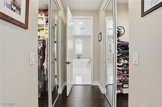 11406 Sandstone Ridge Drive, Las Vegas, NV 89135