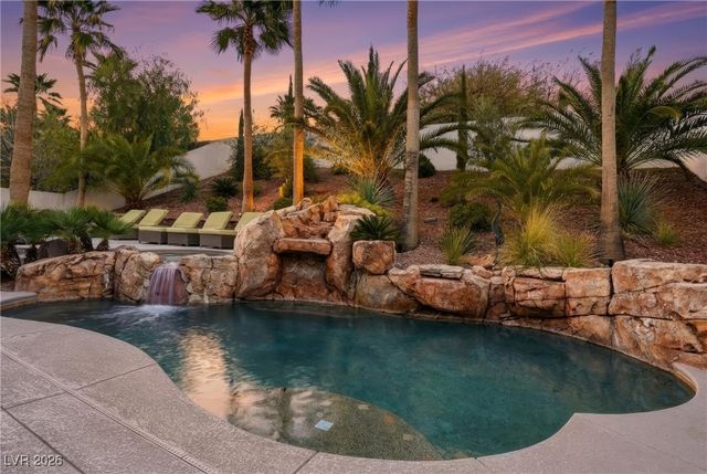 11406 Sandstone Ridge Drive, Las Vegas, NV 89135