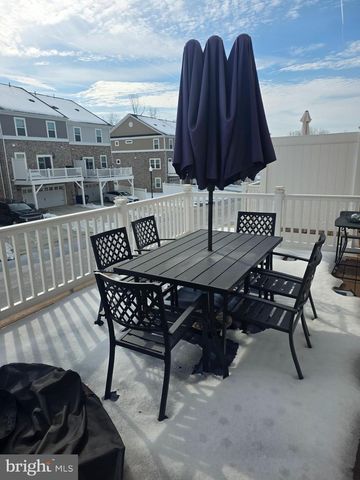 4111 HATLEY PL, White Plains, MD 20695