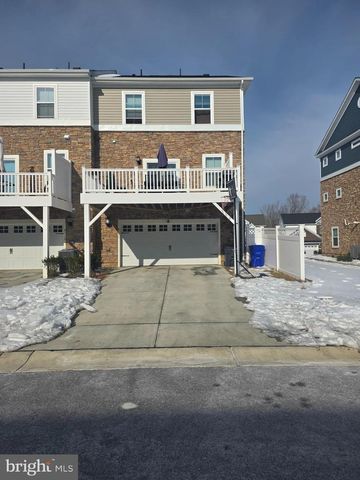 4111 HATLEY PL, White Plains, MD 20695