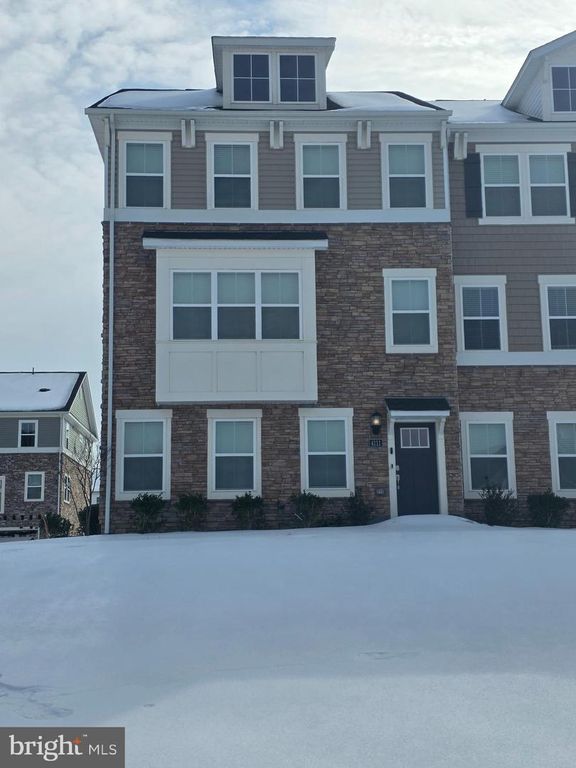 4111 HATLEY PL, White Plains, MD 20695