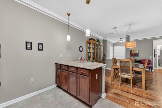 417 Regency Place, Woodbridge Proper, NJ 07095