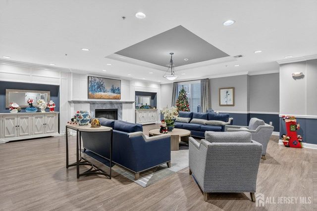 417 Regency Place, Woodbridge Proper, NJ 07095