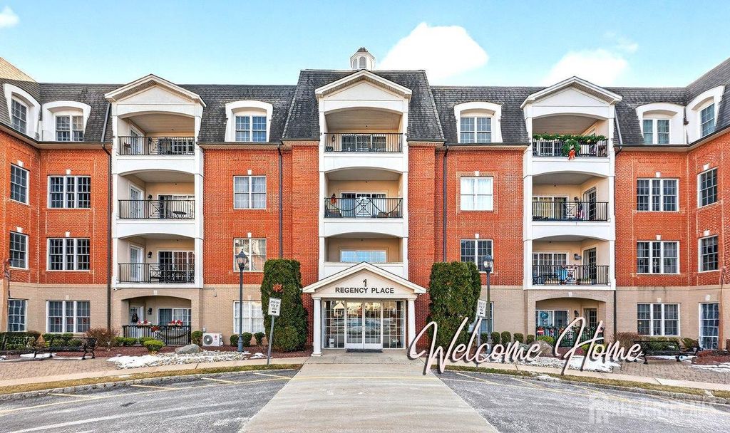 417 Regency Place, Woodbridge Proper, NJ 07095