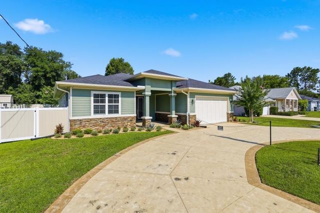 45 LARAMIE DRIVE, Palm Coast, FL 32137