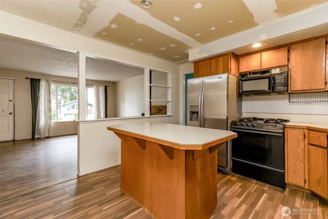 5314 193rd Avenue E, Lake Tapps, WA 98391
