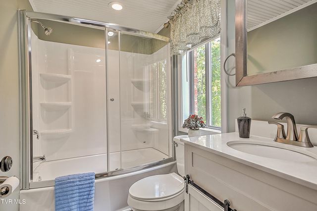 361 Belmont Drive 14, Bristol, TN 37620