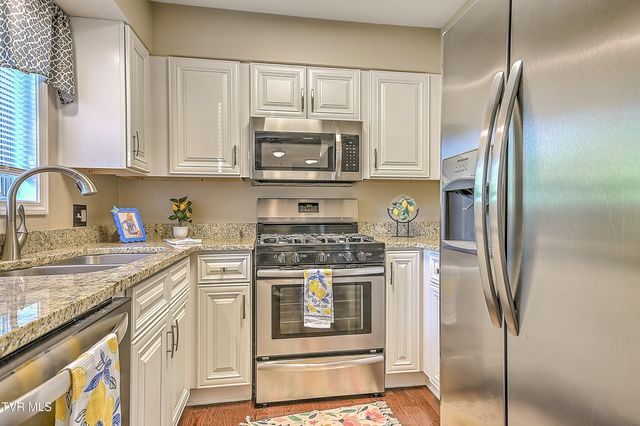 361 Belmont Drive 14, Bristol, TN 37620