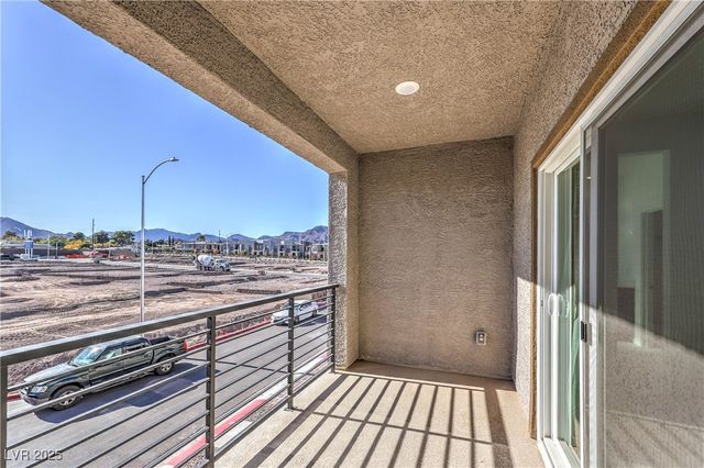 268 Walsh Peak Avenue, Henderson, NV 89015